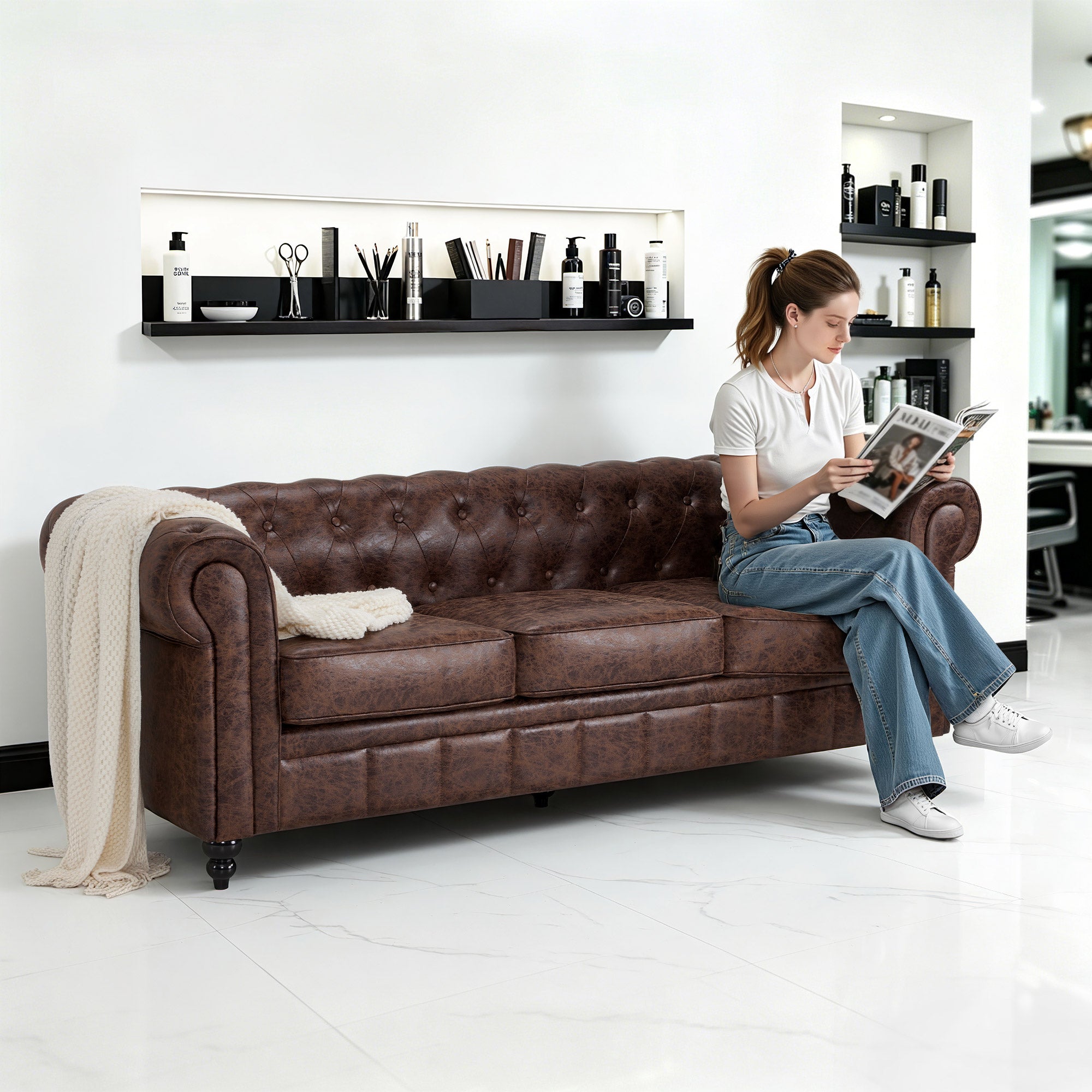 MCombo Divano Chesterfield a 3 posti, panca vintage da sala d'attesa per parrucchieri, panca con schienale e braccioli, divano a 3 posti, W536